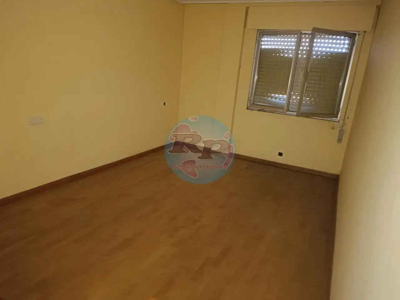 Habitación de Piso en venta en La Robla  con Parquet