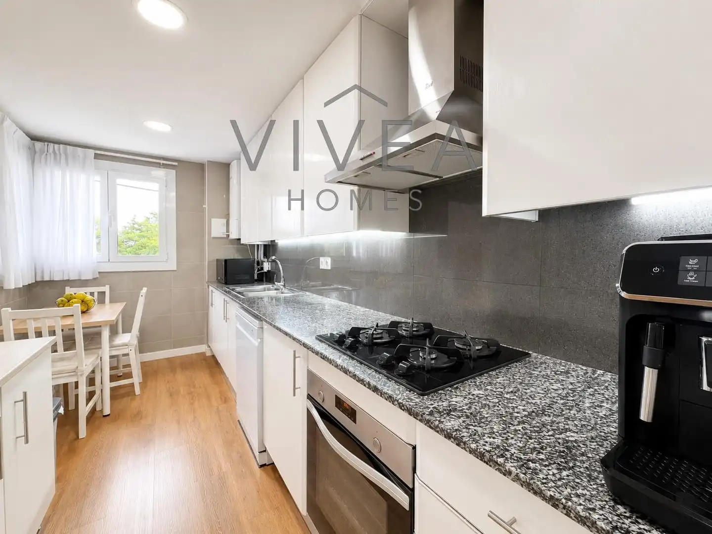 Kitchen of Flat for sale in Sabadell  with Air Conditioner, Heating and Parquet flooring