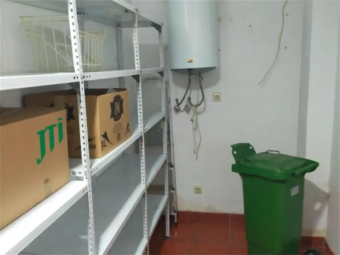 Local en venda en Linares amb Aire condicionat i Moblat