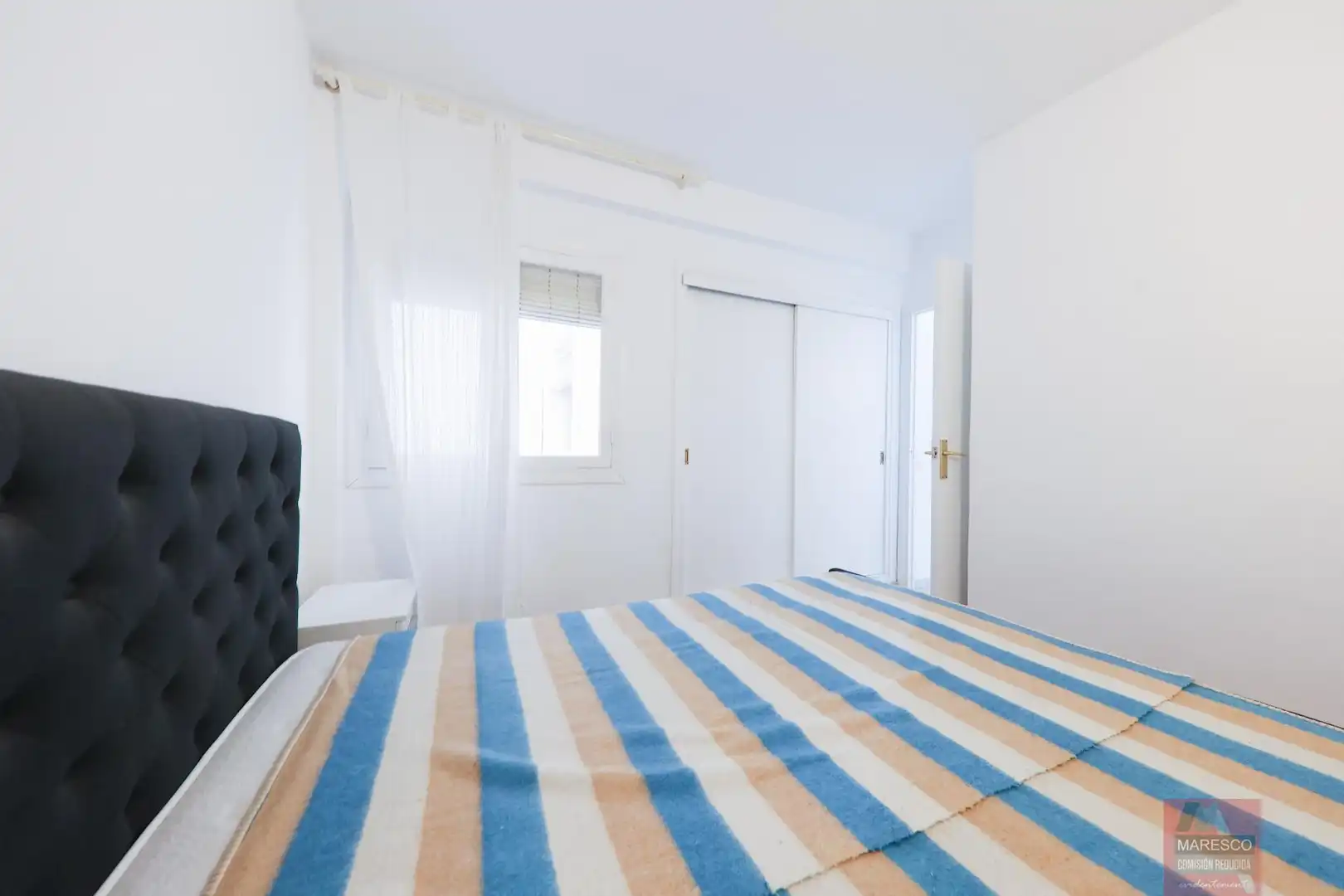 Bedroom of Flat for sale in Fuengirola  with Air Conditioner, Terrace and Balcony