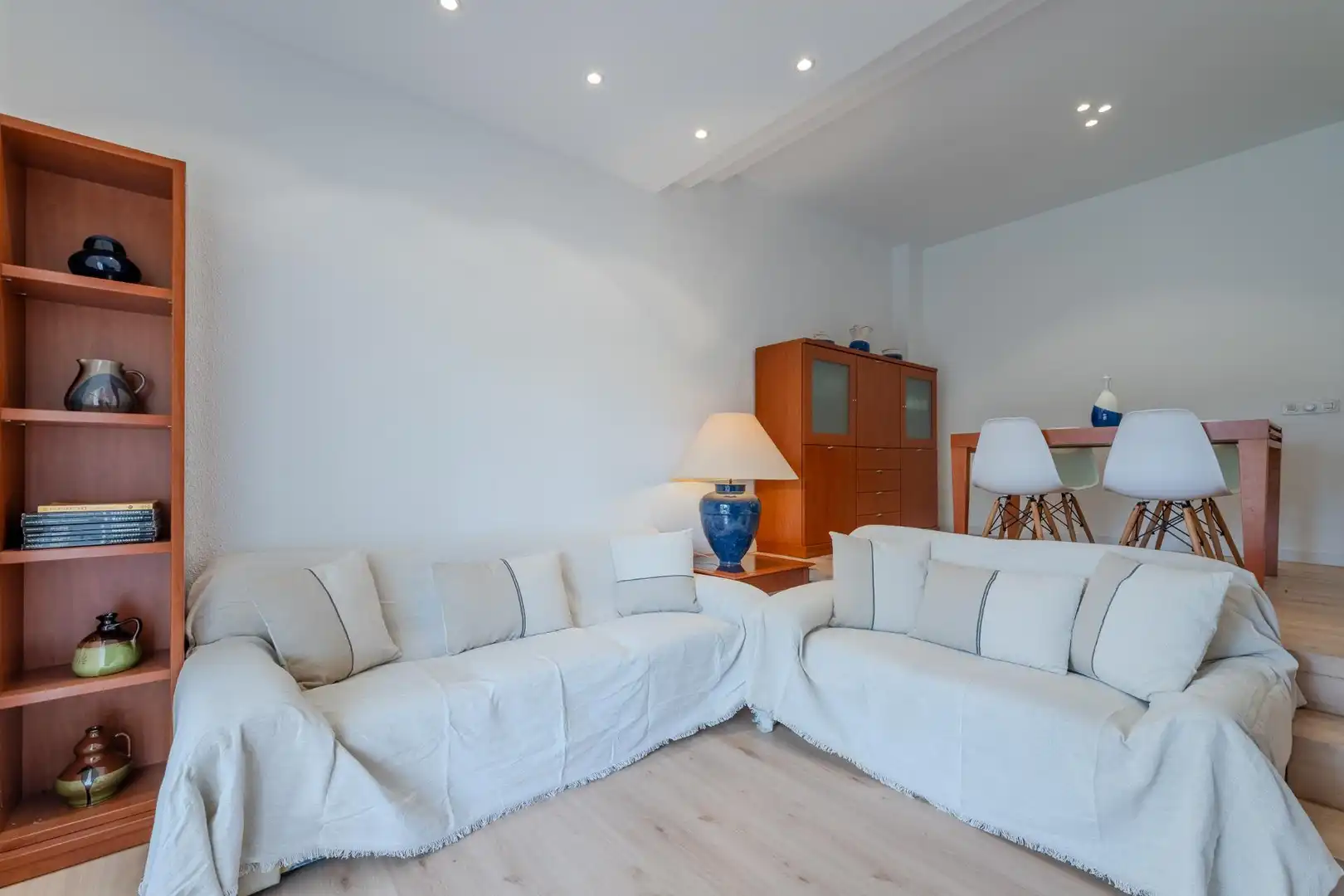Wohnzimmer von Erdgeschoss zur Miete in Castell d'Aro, Platja d'Aro i s'Agaró mit Klimaanlage, Heizung und Privatgarten