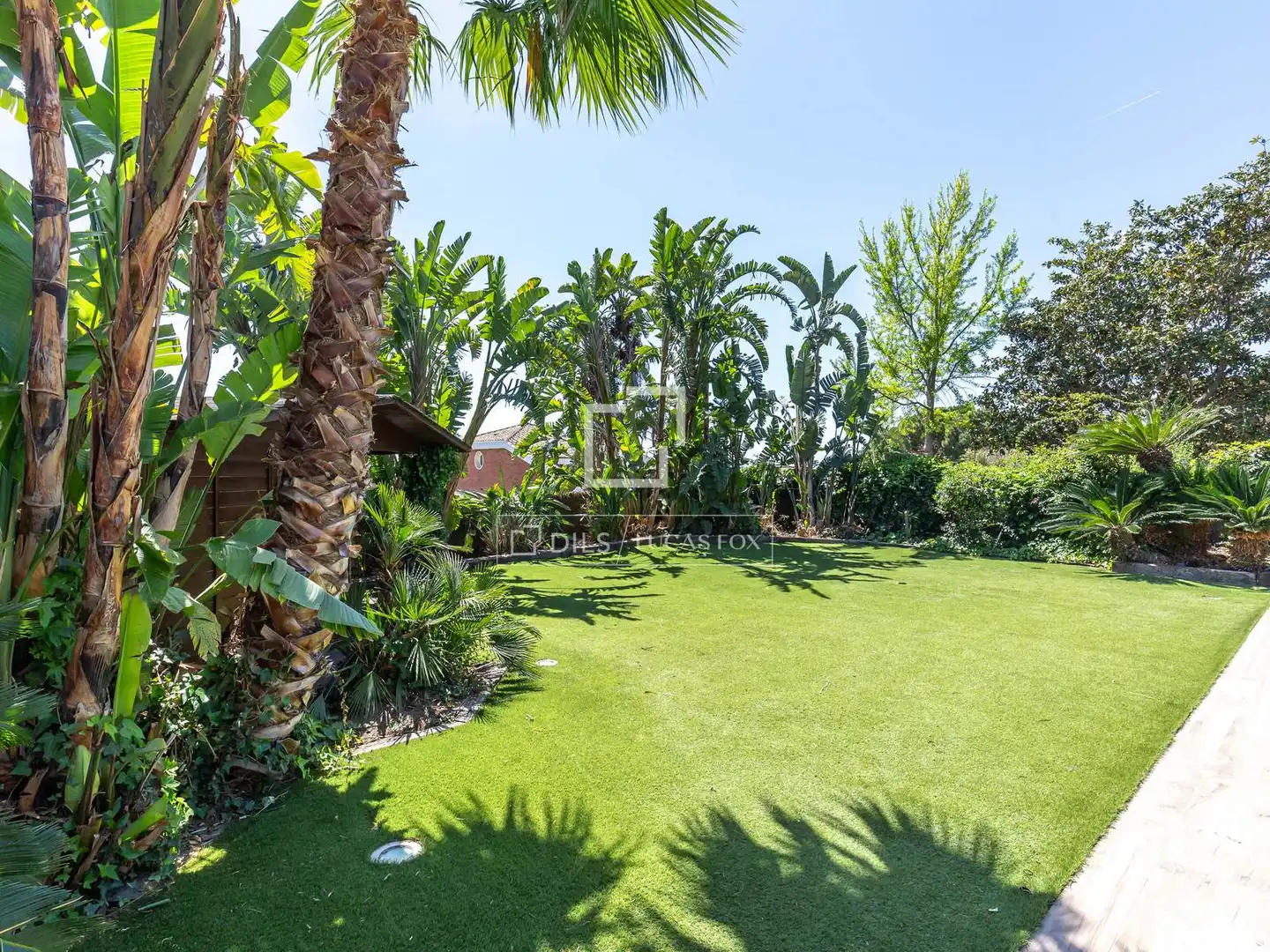 Jardí de Casa o xalet en venda en Sant Just Desvern amb Aire condicionat, Calefacció i Jardí privat