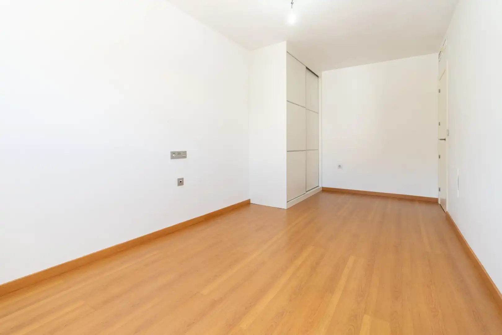 Casa adosada en venta en Motril con Aire acondicionado, Terraza y Trastero