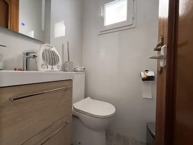 Bany de Pis en venda en Aljaraque amb Aire condicionat i Terrassa