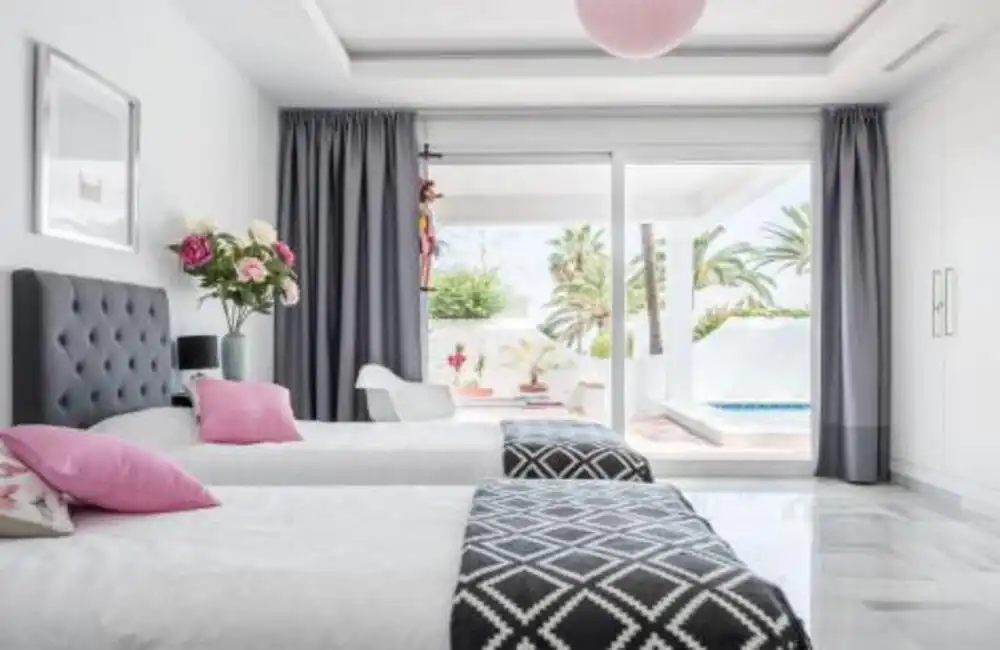 Bedroom of Apartments for rent in Marbella  with Private garden, Terrace and Swimming Pool