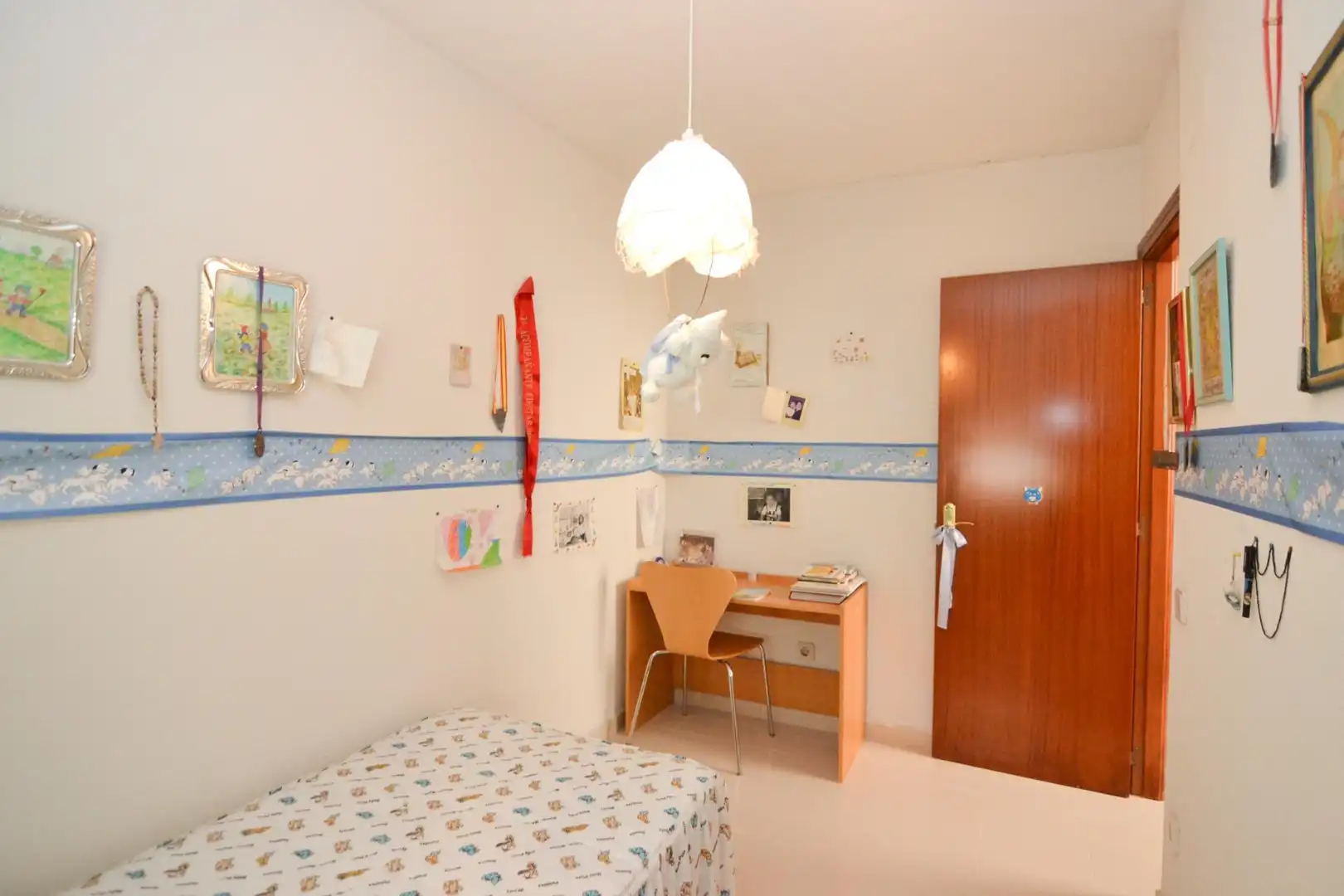 Habitación de Casa adosada en venta en Navalcarnero con Aire acondicionado, Calefacción y Jardín privado