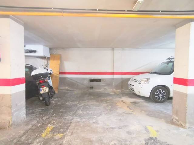 Garaje en Venta en Carrer de Vilamur en Barri de les Corts