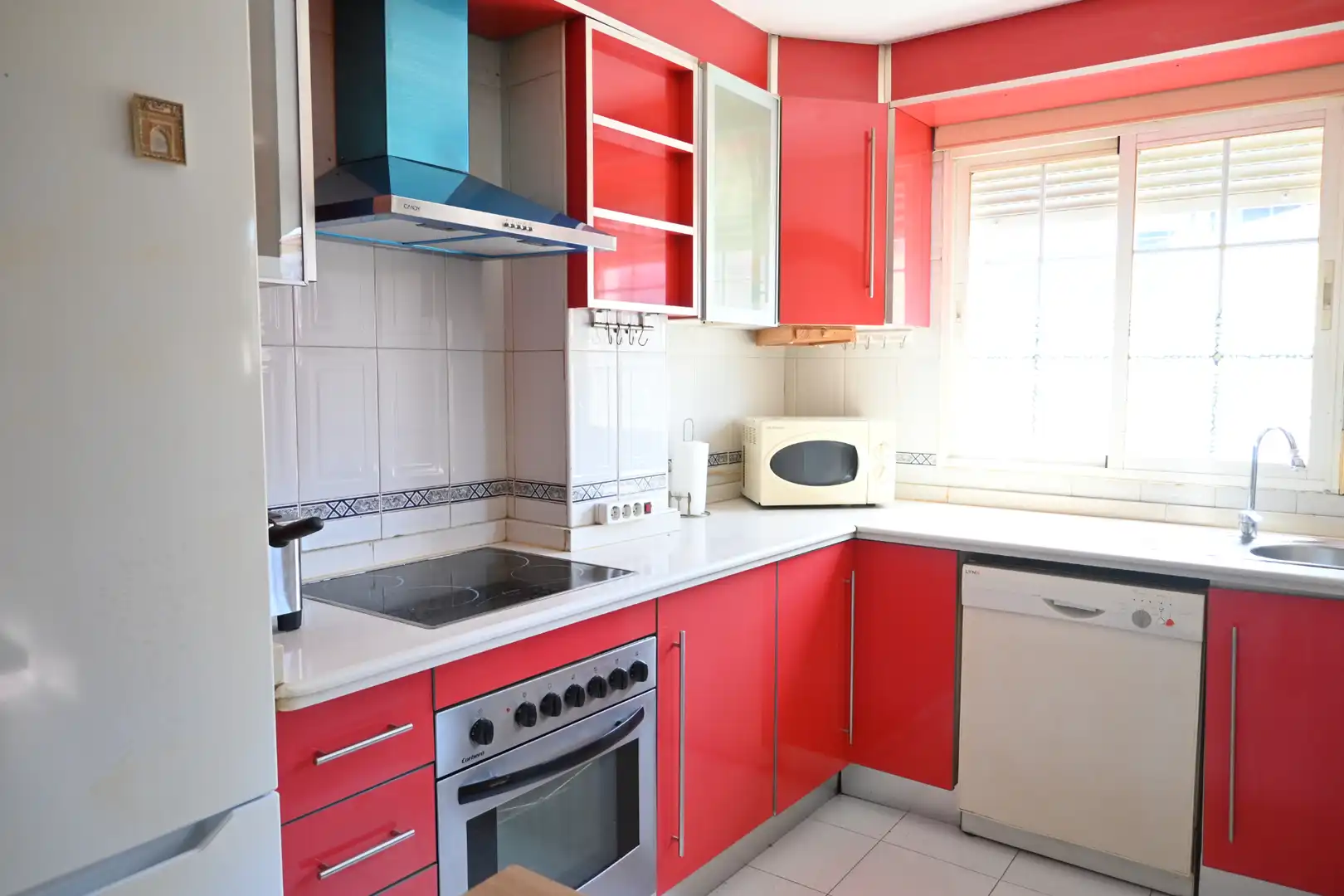 Kitchen of Flat for sale in Churriana de la Vega  with Balcony