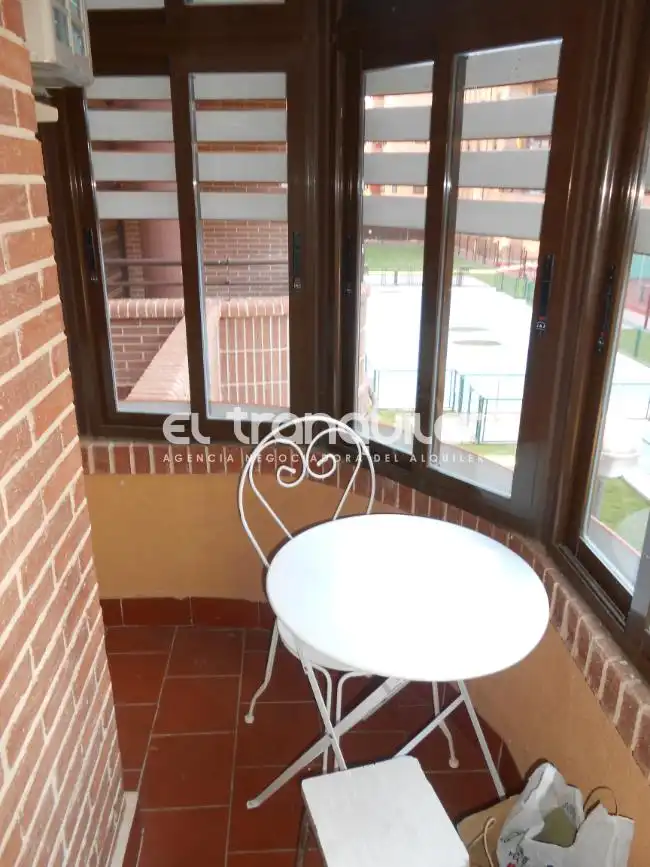 Balcony of Flat for rent in Alcalá de Henares  with Air Conditioner, Parquet flooring and Swimming Pool