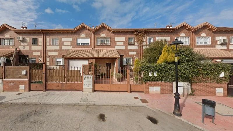 Exterior view of Single-family semi-detached for sale in Seseña