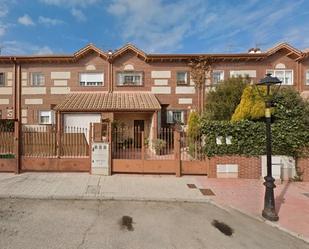Vista exterior de Casa adosada en venda en Seseña