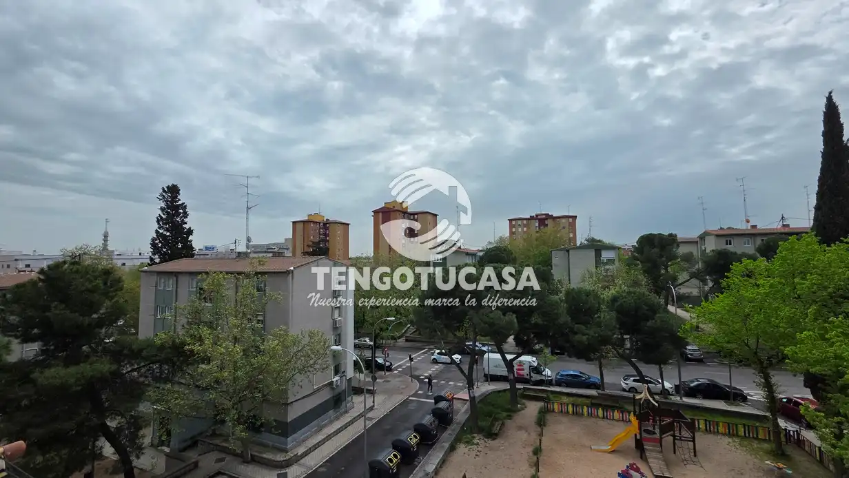 Exterior view of Flat for rent in Madrid  with Air Conditioner, Heating and Furnished