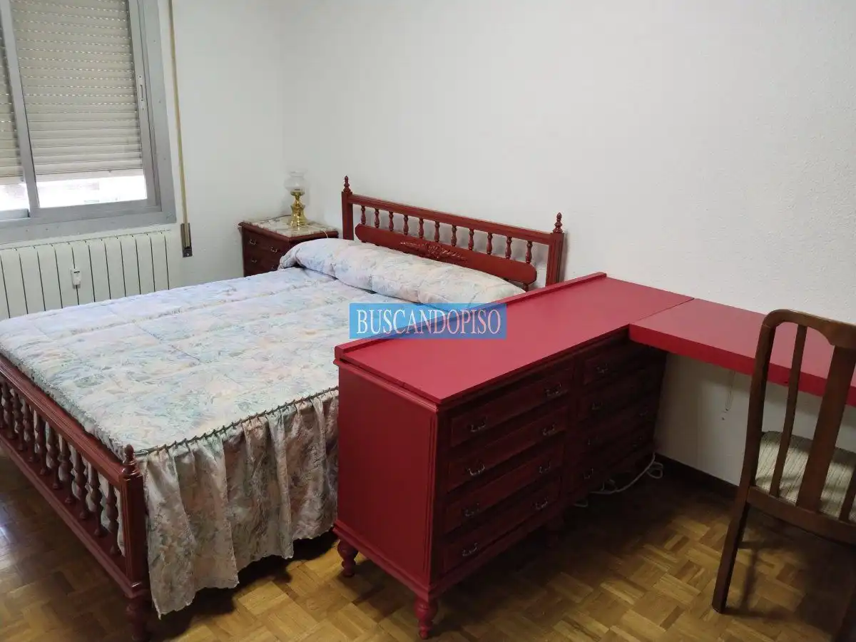 Schlafzimmer von Wohnung zur Miete in  Logroño mit Heizung und Terrasse
