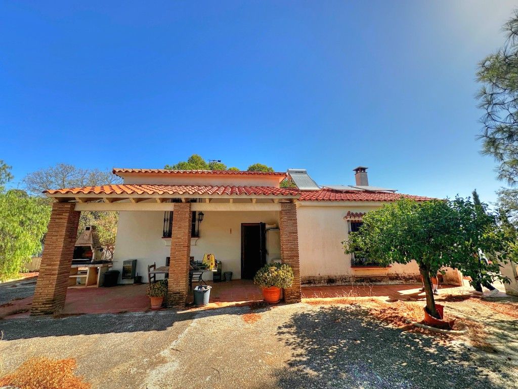 Exterior view of Country house for sale in Málaga Capital