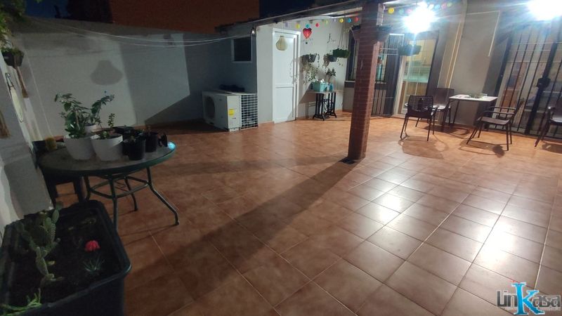 Casa o xalet en venda en Linares amb Calefacció i Traster