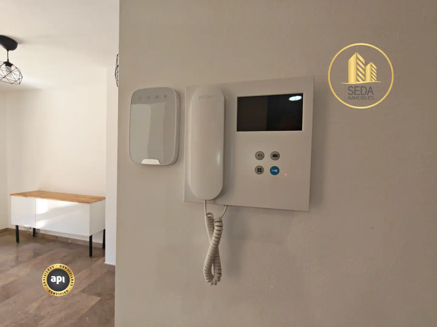 Erdgeschoss zum Verkauf in Terrassa mit Klimaanlage, Heizung und Terrasse