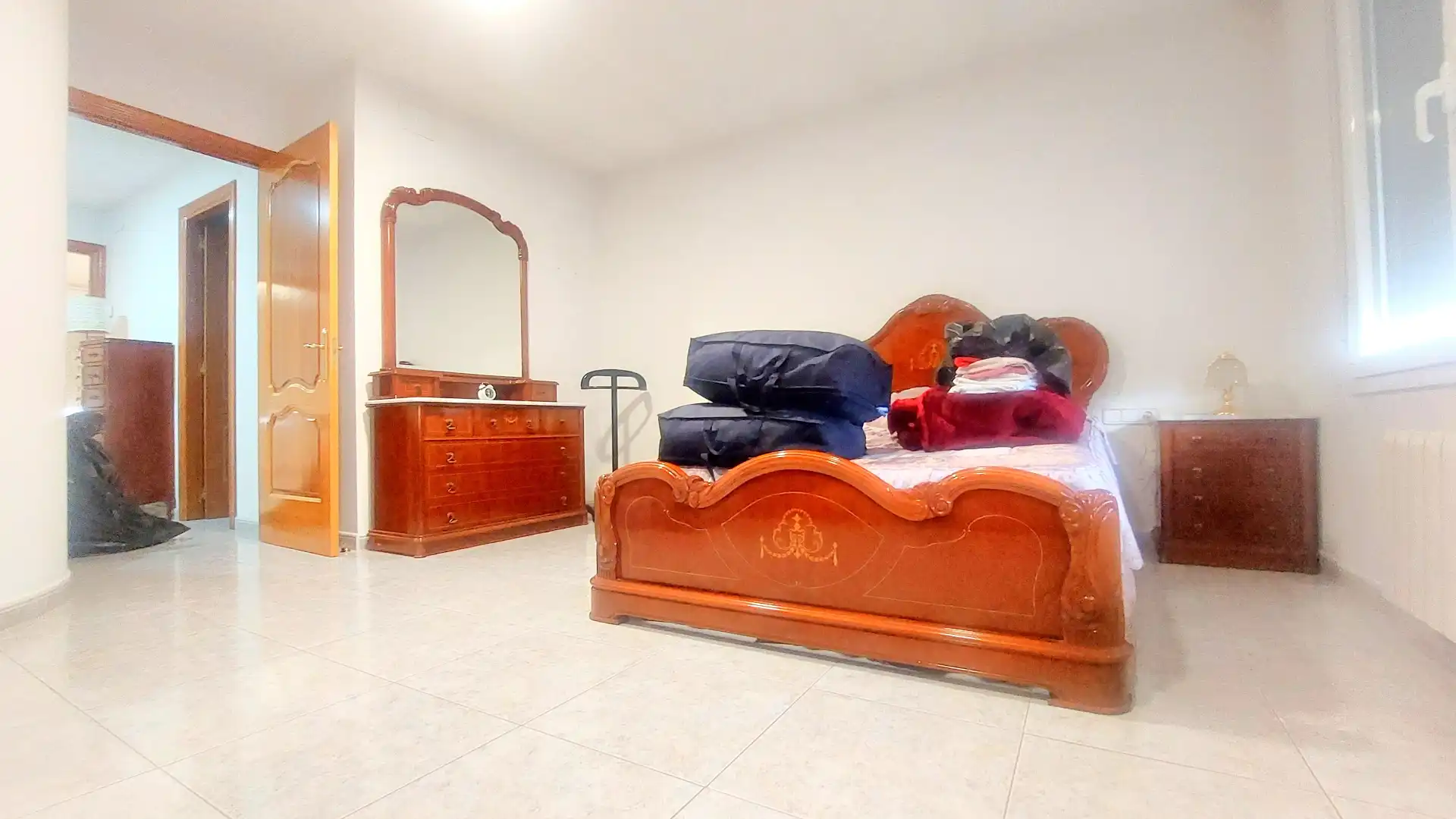 Casa a schiera con terrazza in vendita a Carrer Bisbe Valls, imagen 21