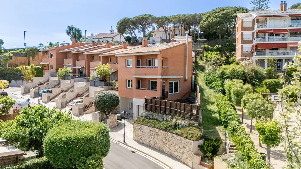 Casa amb terrassa en venda a Sant Vicenç centre, imagen 2