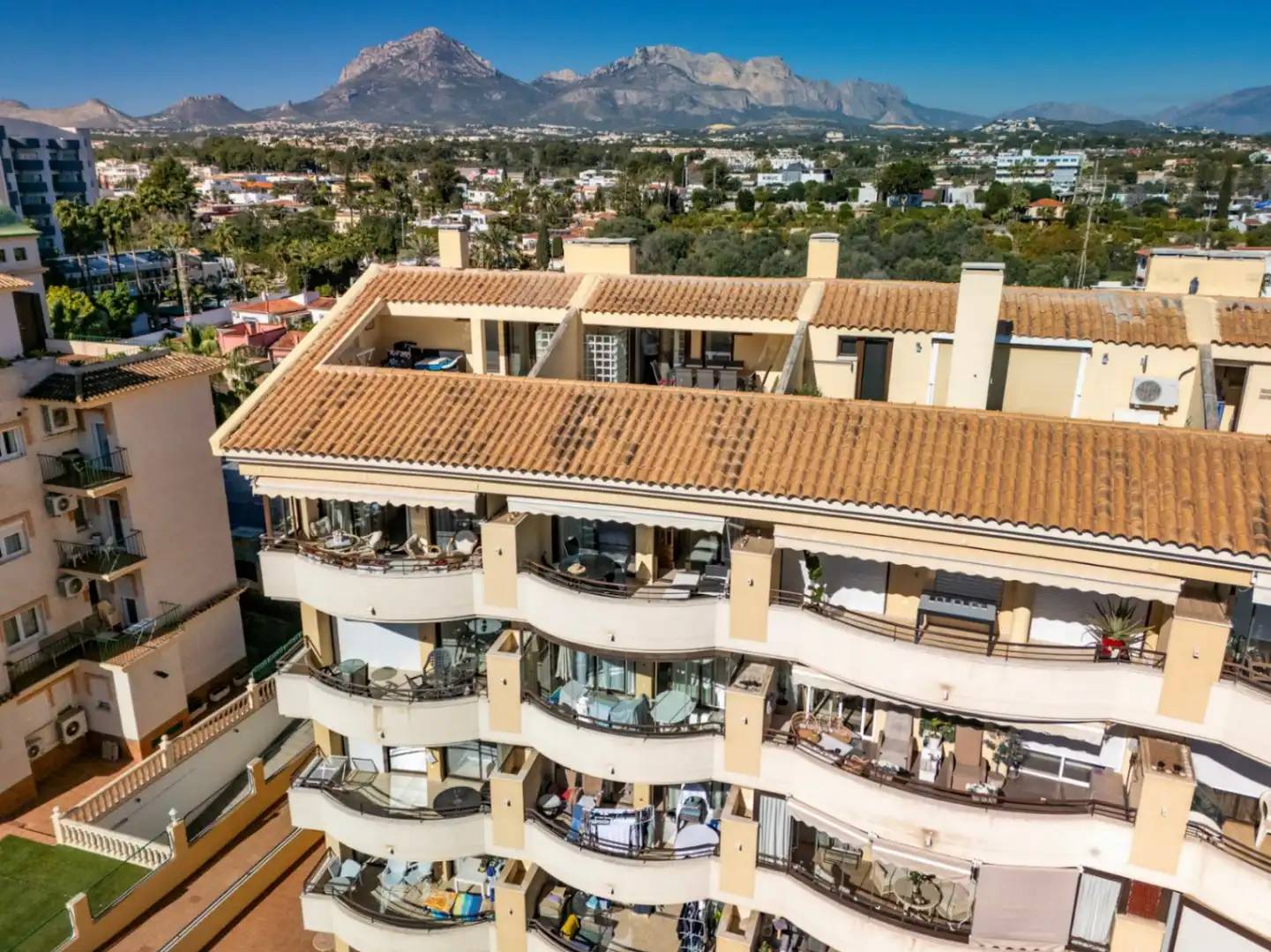 Apartment with pool for sale in L'Albir, imagen 4