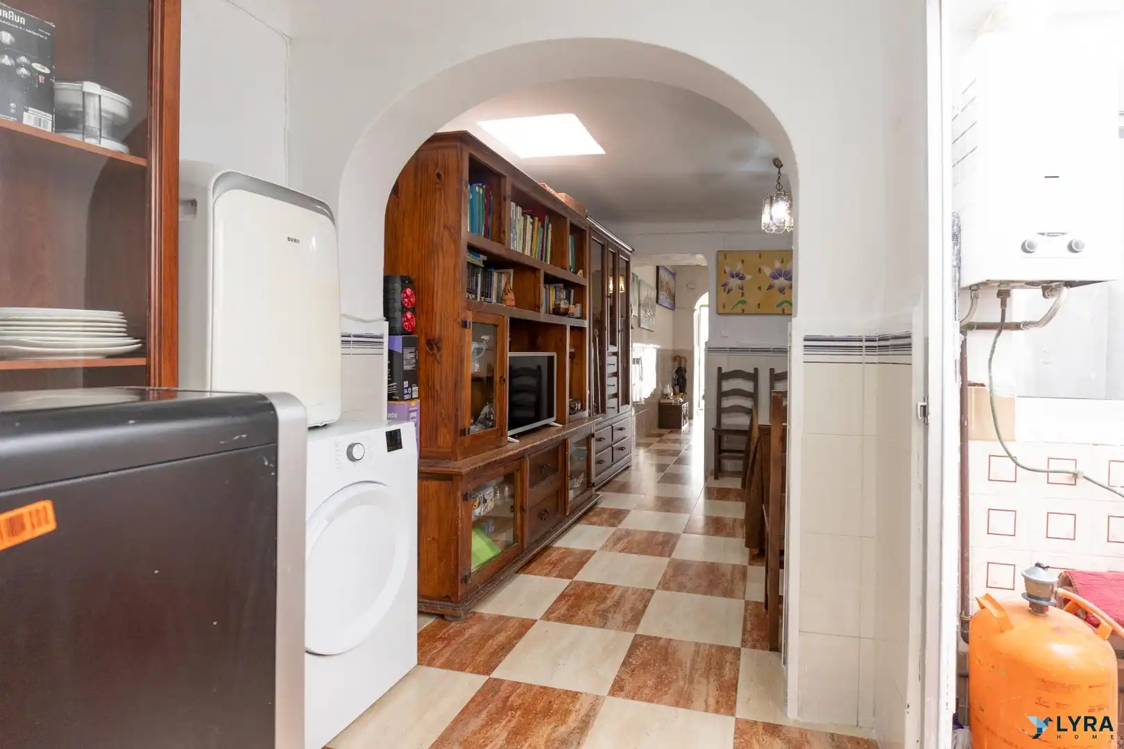 Cuina de Casa o xalet en venda en Las Cabezas de San Juan amb Aire condicionat, Traster i Balcó