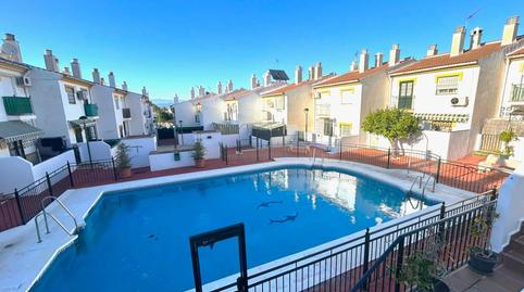Foto 4 de Casa adosada en venda a Calle Calle de José de Espronceda, Jardines de Alhaurín - Huerta Alta - Fuensanguínea, Málaga