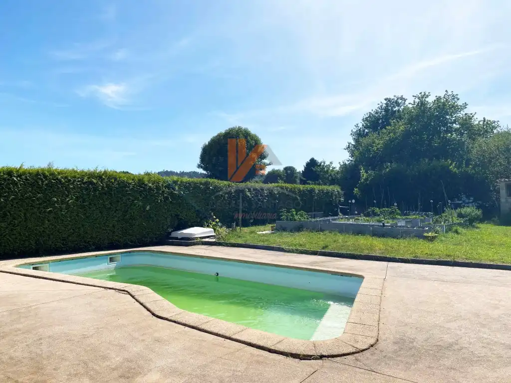 Piscina de Casa o chalet en venta en Teo con Jardín privado, Terraza y Piscina