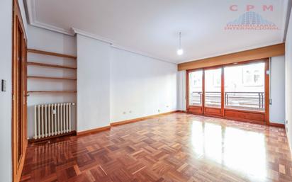 Living room of Flat to rent in  Madrid Capital  with Terrace and Balcony