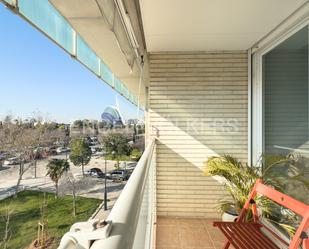 Exterior view of Apartment to rent in  Valencia Capital  with Air Conditioner, Heating and Terrace