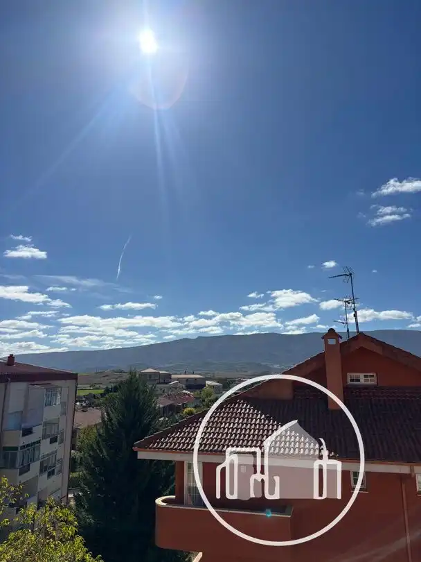 Duplex con ascensore in vendita a Medina de Pomar, imagen 2
