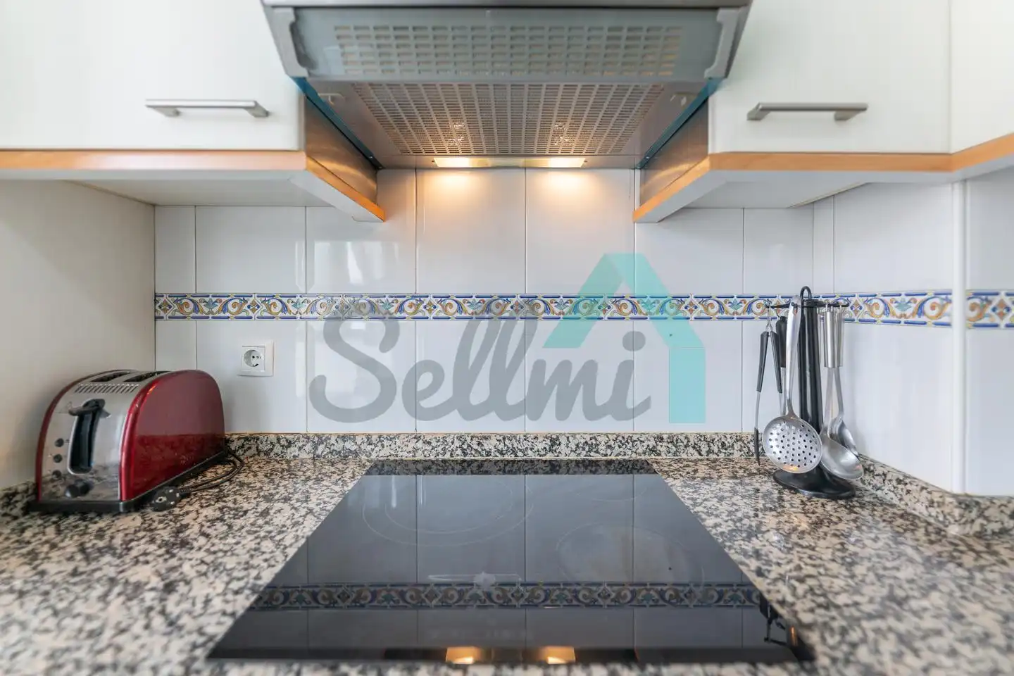 Kitchen of Flat for share in Oviedo   with Heating, Furnished and Internet