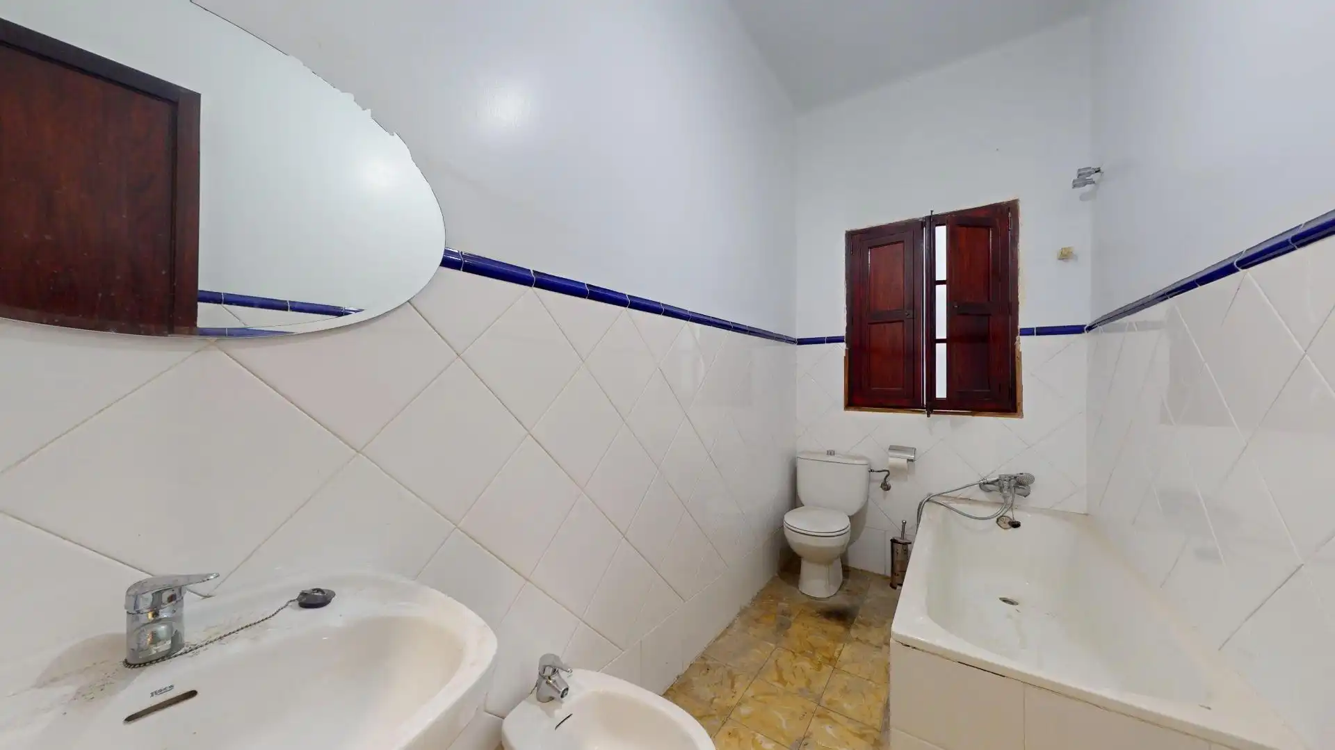 Baño de Piso en venta en  Palma de Mallorca con Terraza y Balcón