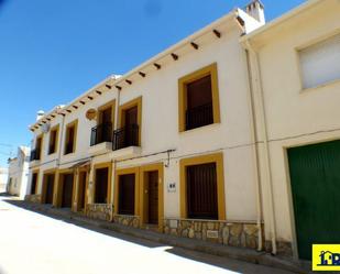 Exterior view of Single-family semi-detached for sale in El Hito   with Terrace