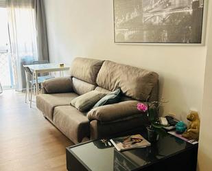 Sala d'estar de Estudi de lloguer en Málaga Capital amb Aire condicionat, Moblat i Rentadora