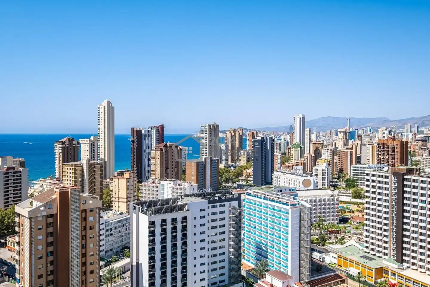 Exterior view of Study for sale in Benidorm  with Air Conditioner, Terrace and Furnished