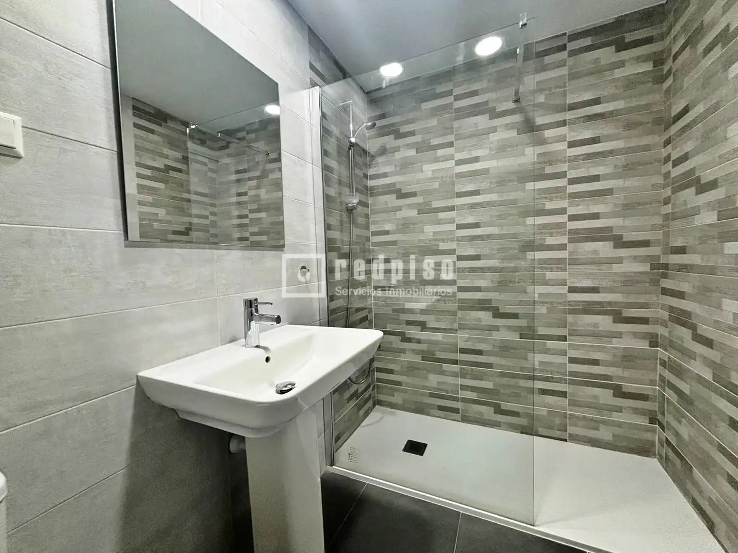 Piso en venta en Alovera