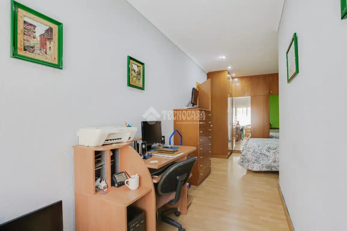 Bedroom of Flat for sale in Terrassa  with Air Conditioner, Heating and Terrace