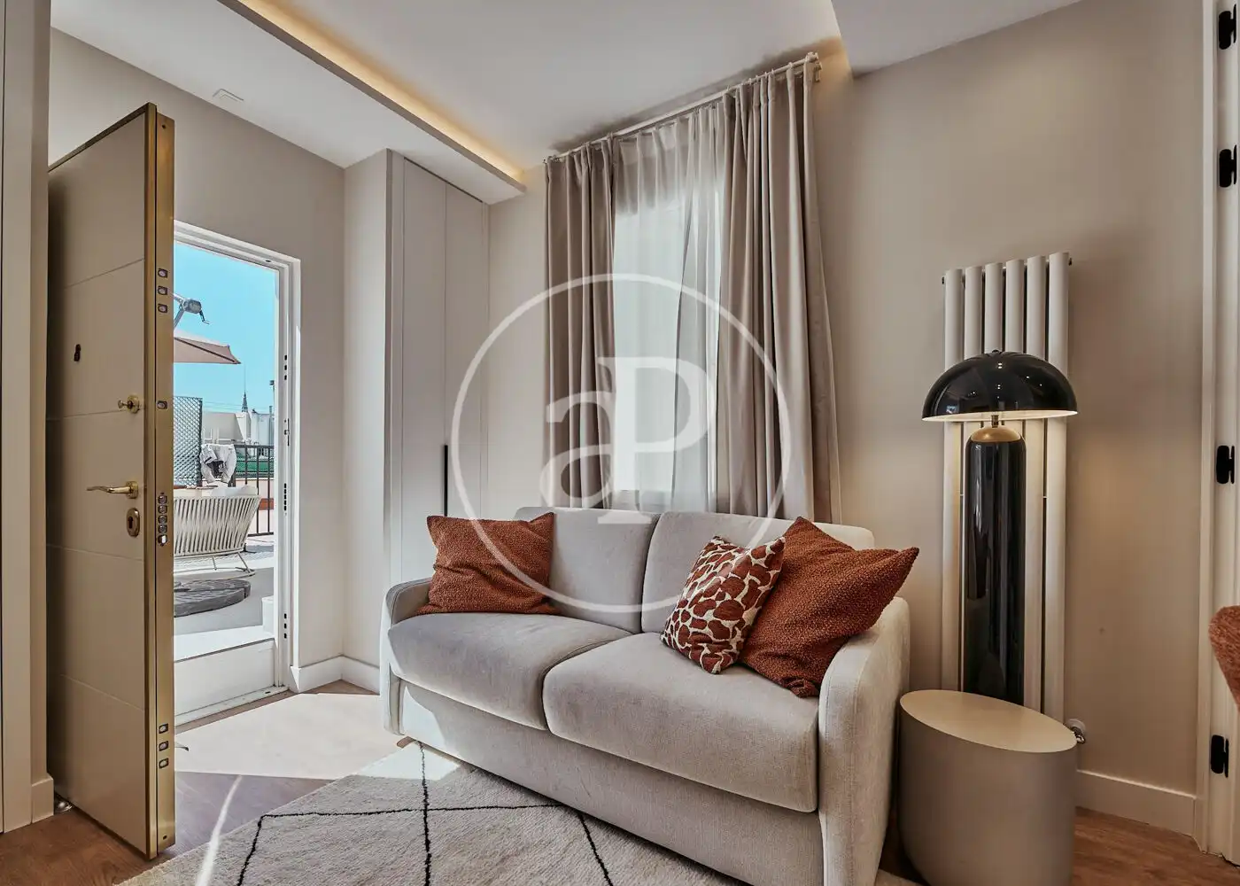 Living room of Flat for sale in Madrid  with Air Conditioner, Heating and Terrace