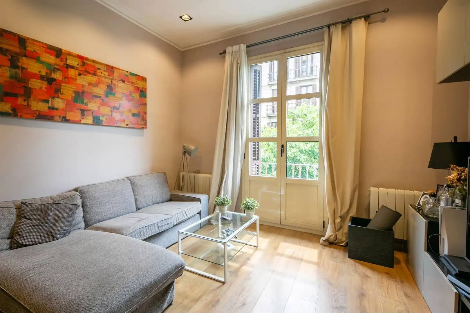 Sala de estar de Piso de alquiler en Barcelona con Calefacción, Parquet y Amueblado