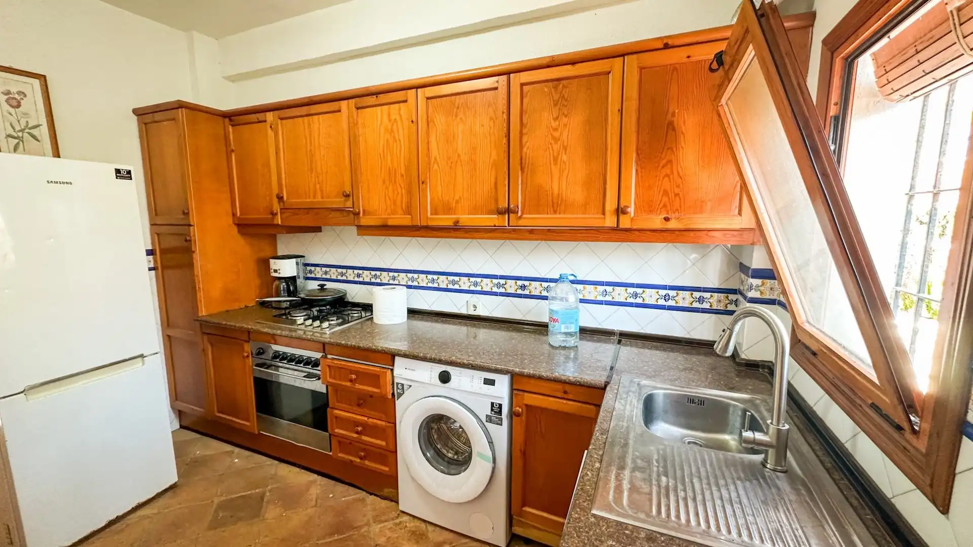 Cuina de Casa o xalet en venda en Orihuela amb Jardí privat, Terrassa i Traster