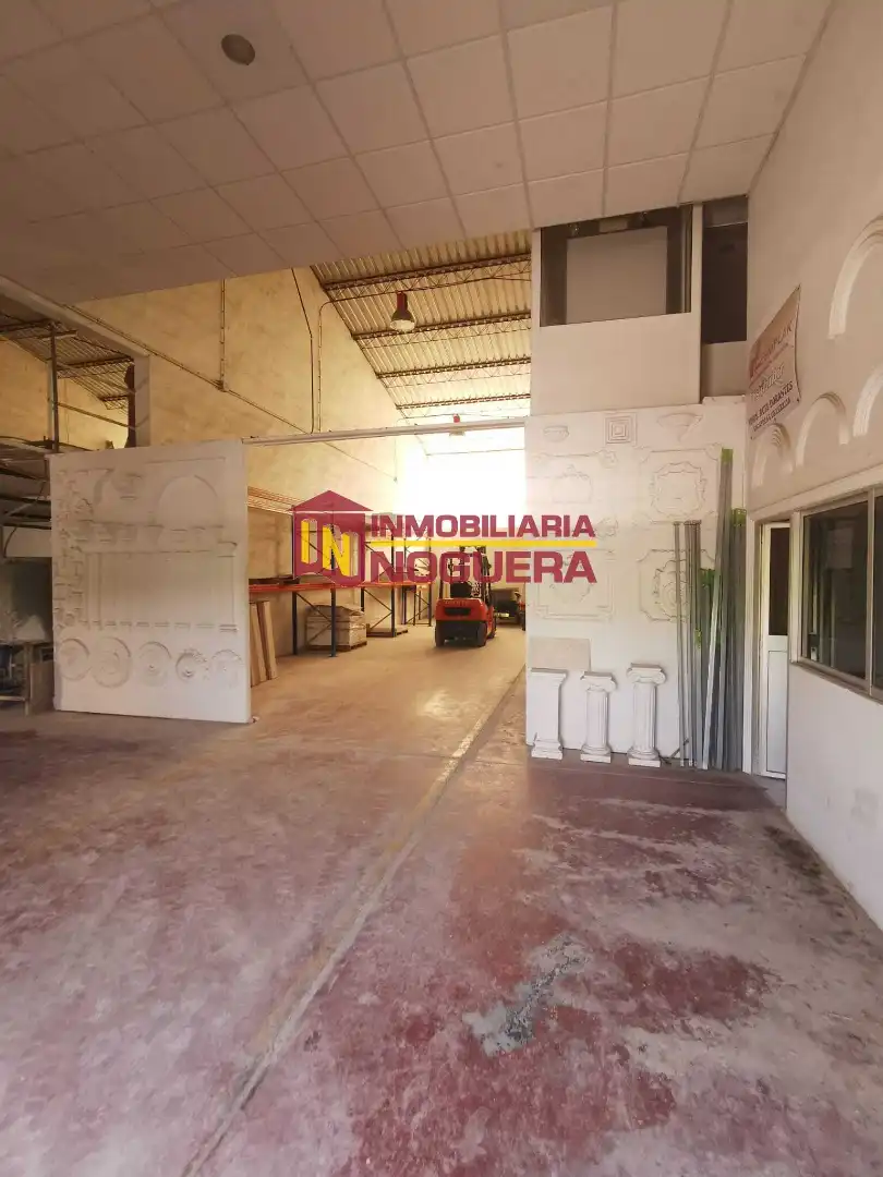 Nau industrial en venda en Écija