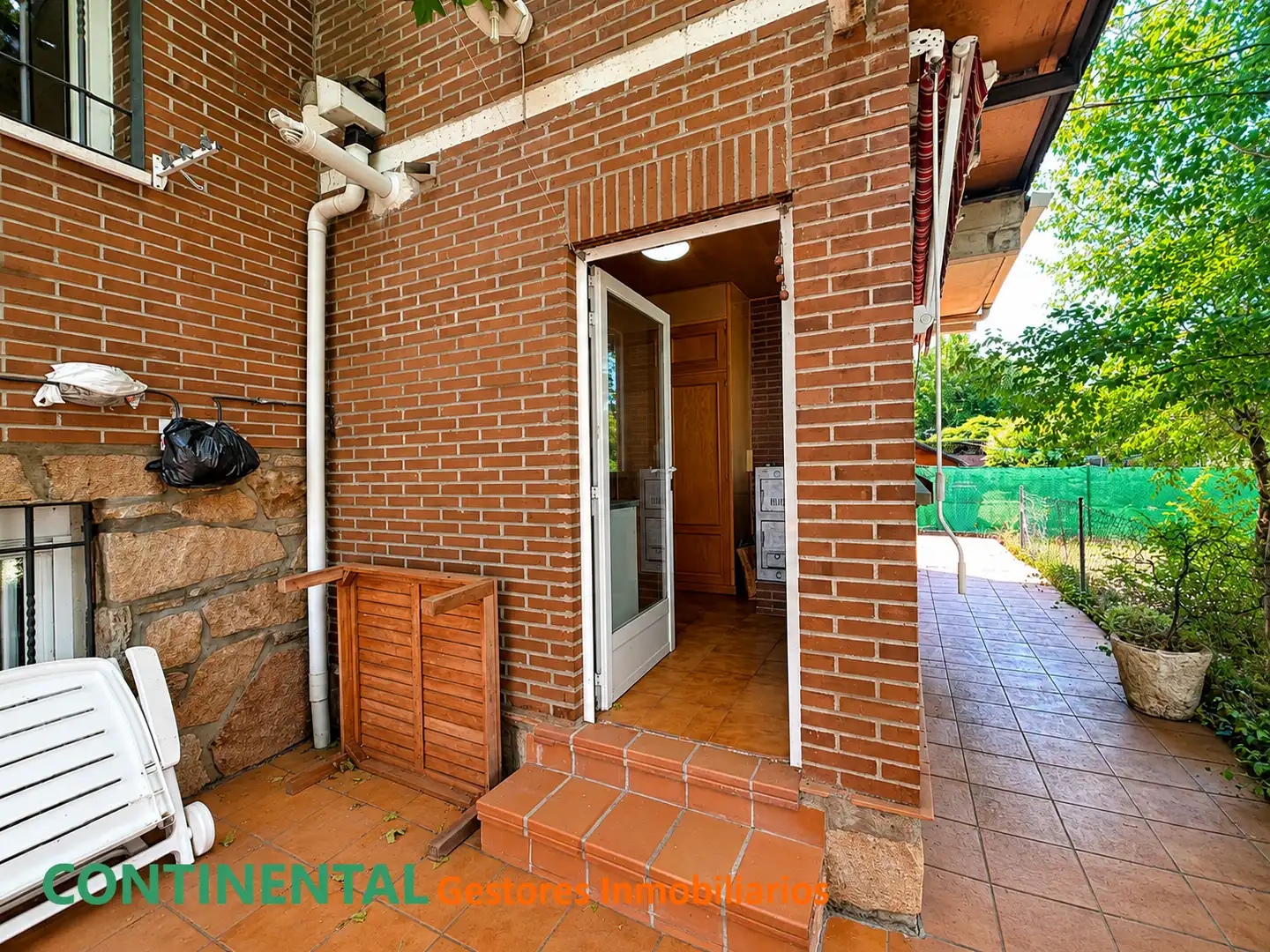 Terrassa de Casa o xalet en venda en Galapagar amb Calefacció, Jardí privat i Terrassa