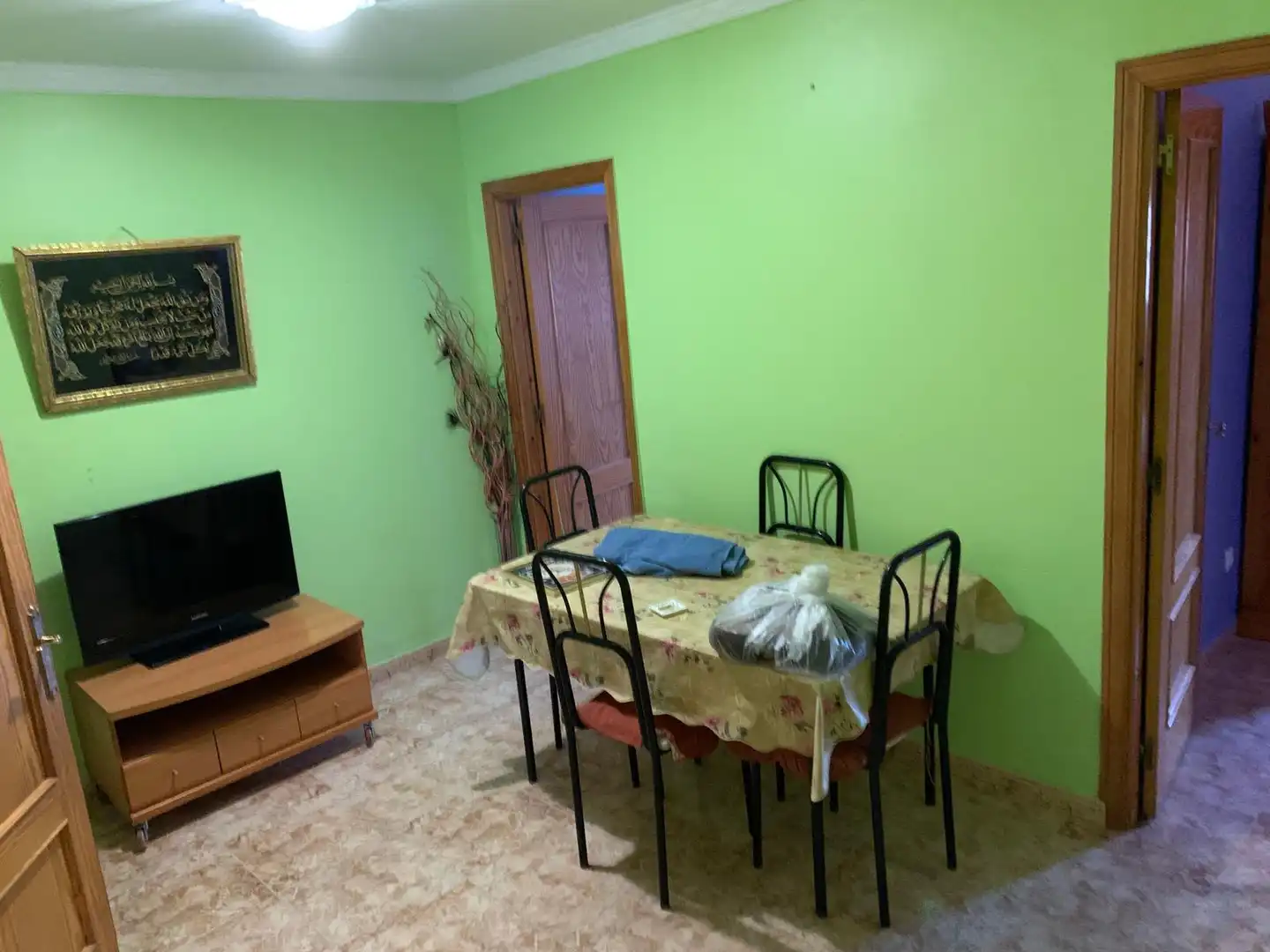 Menjador de Casa o xalet en venda en Algeciras amb Aire condicionat, Moblat i Forn