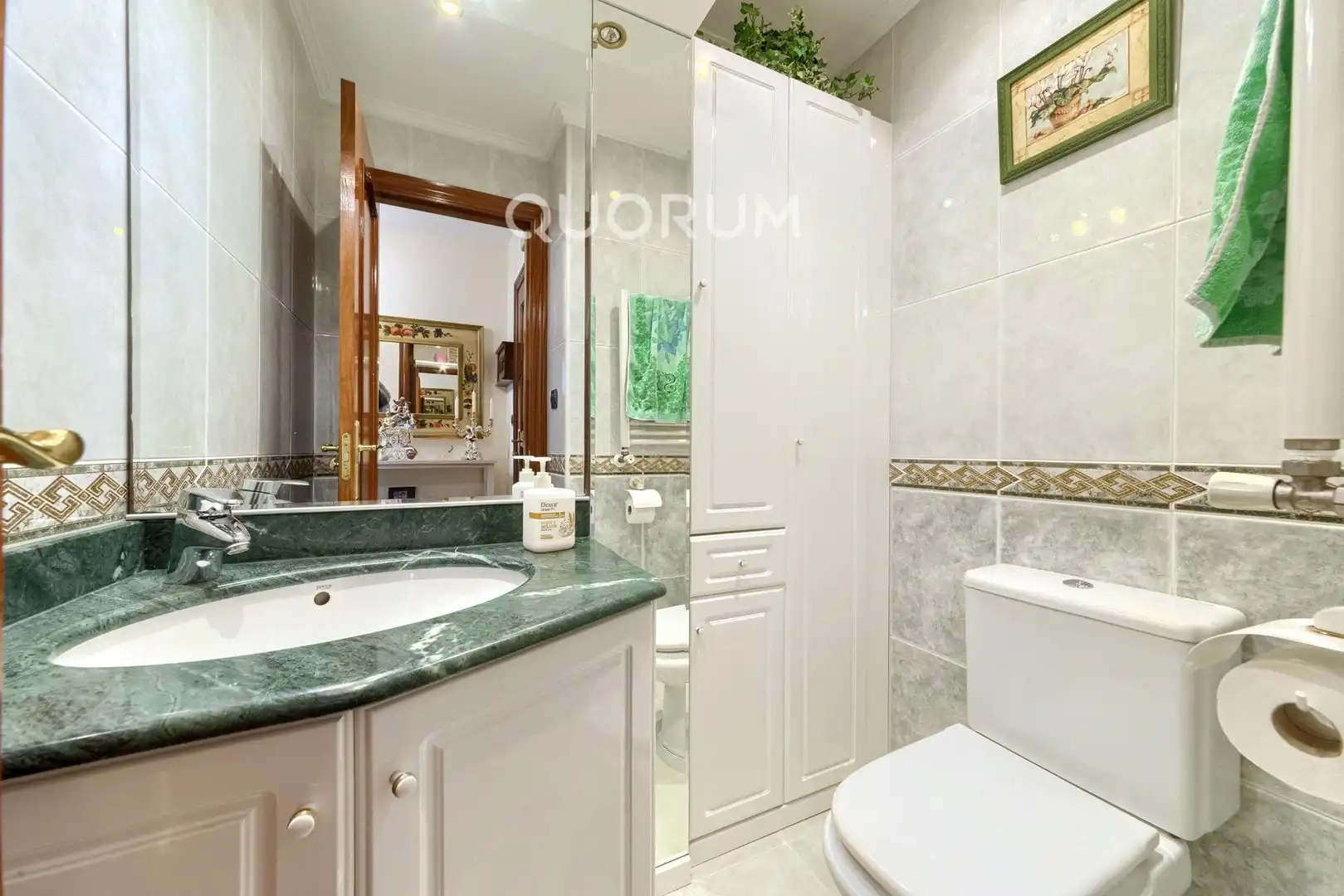 Baño de Casa adosada en venta en Basauri  con Calefacción, Jardín privado y Terraza