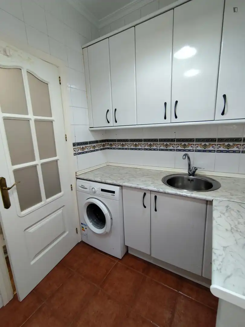 Cocina de Apartamento de alquiler en Madrid con Aire acondicionado, Amueblado y Horno