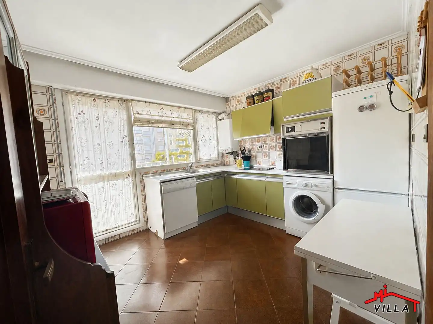 Cocina de Piso en venta en Laredo con Calefacción y Terraza