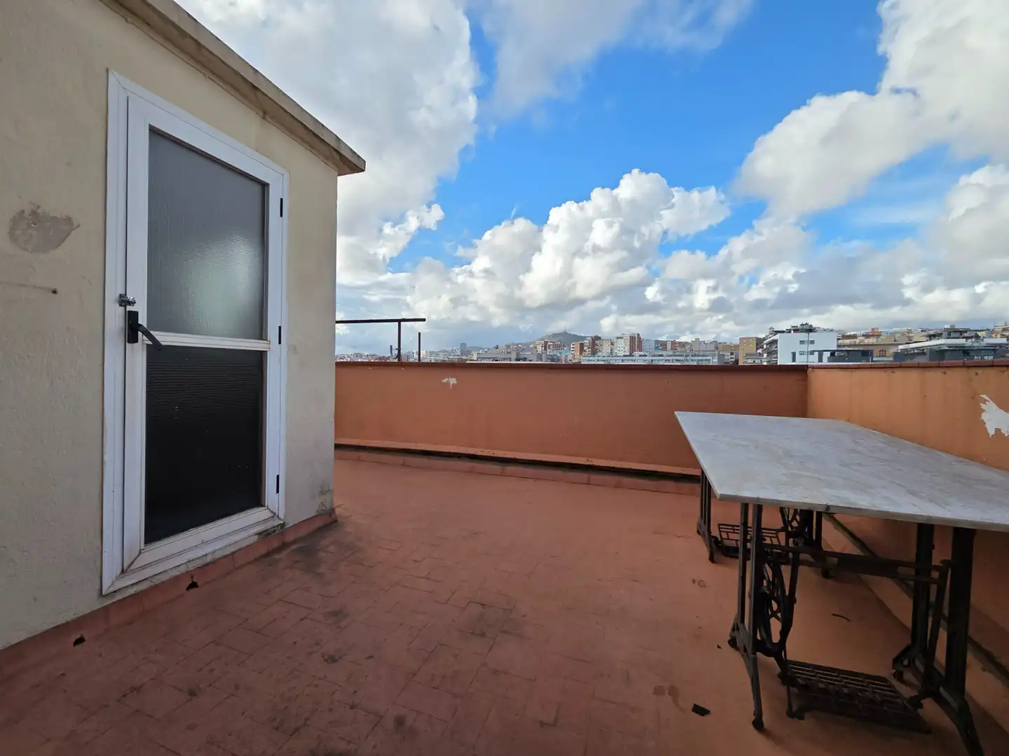 Terraza de Ático en venta en L'Hospitalet de Llobregat con Aire acondicionado y Terraza