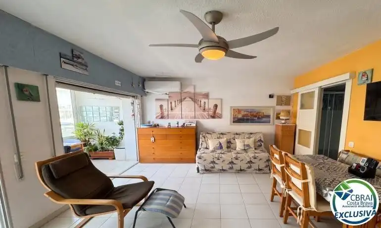 Living room of Study for sale in Roses  with Air Conditioner, Heating and Terrace
