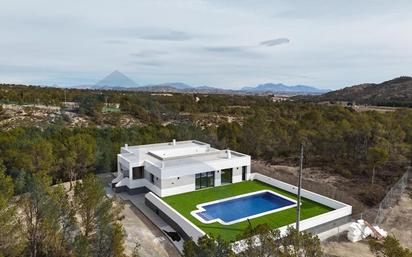 Vista exterior de Casa o xalet en venda en Lorca amb Aire condicionat