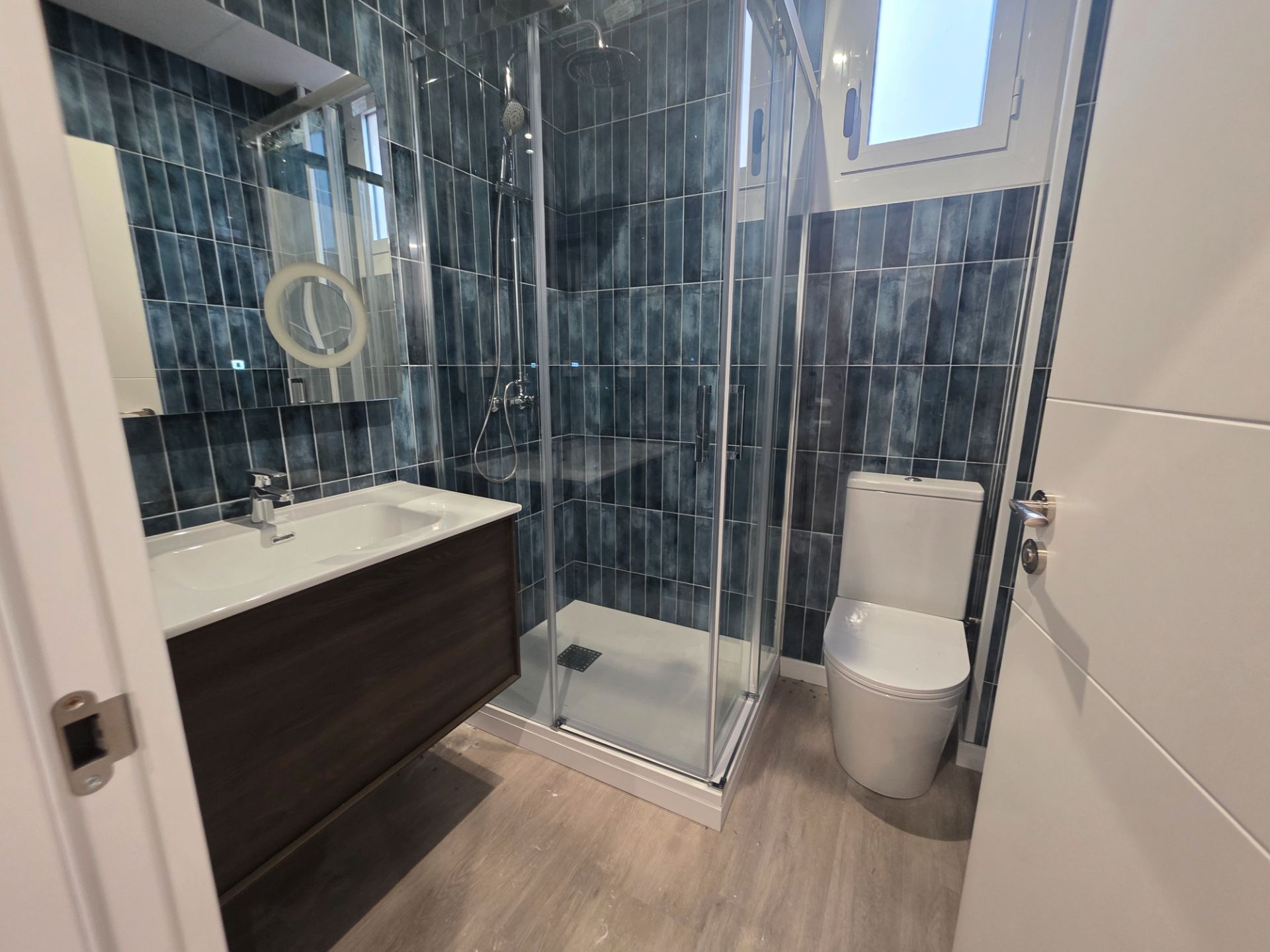 Baño de Piso de alquiler en Tortosa con Aire acondicionado, Calefacción y Amueblado