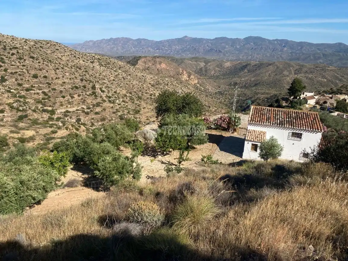 Finca rústica en venda en Bédar amb Aire condicionat, Jardí privat i Moblat